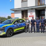Policjanci ze Szczurowej otrzymali nowy radiowóz
